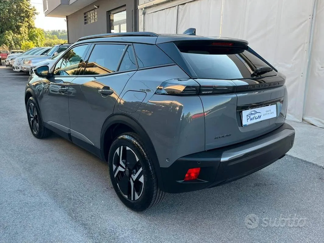 Peugeot 2008 2025 photo 3