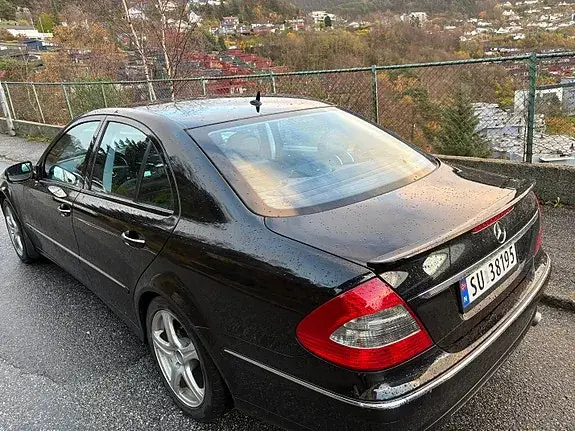 Mercedes-Benz E 200 2006 photo 5