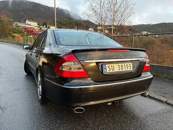 Mercedes-Benz E 200 2006 photo 3