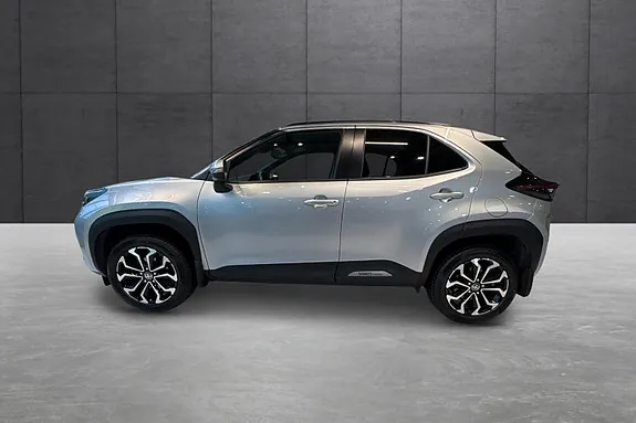 Toyota Yaris Cross 2024 photo 2
