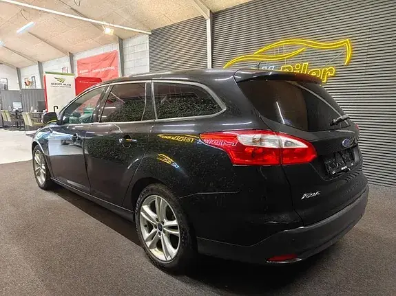 Ford Focus 2012 photo 3