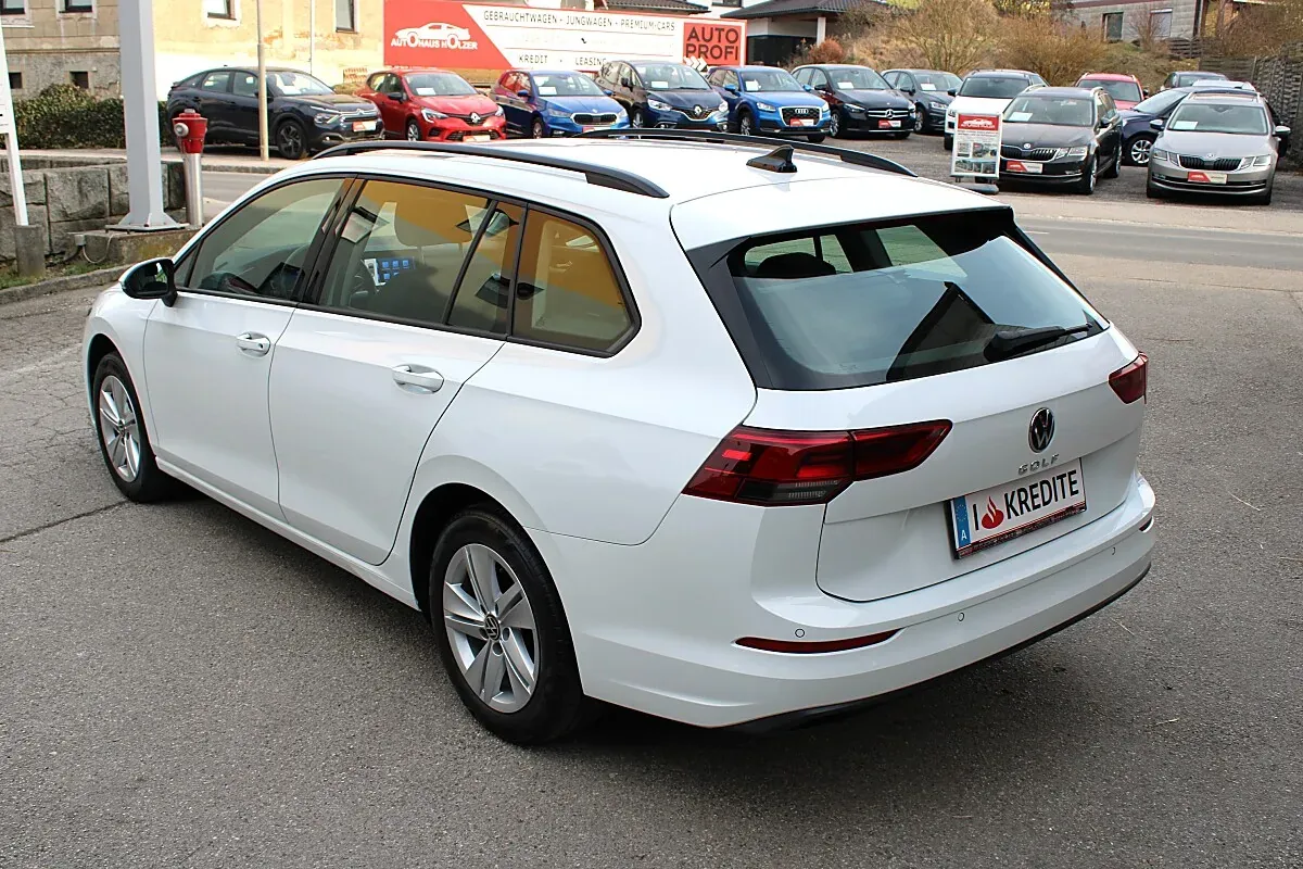Volkswagen Golf 2022 photo 2