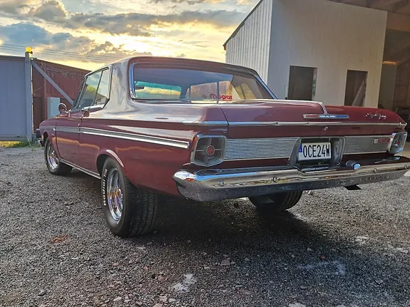 Plymouth Fury 1963 photo 3