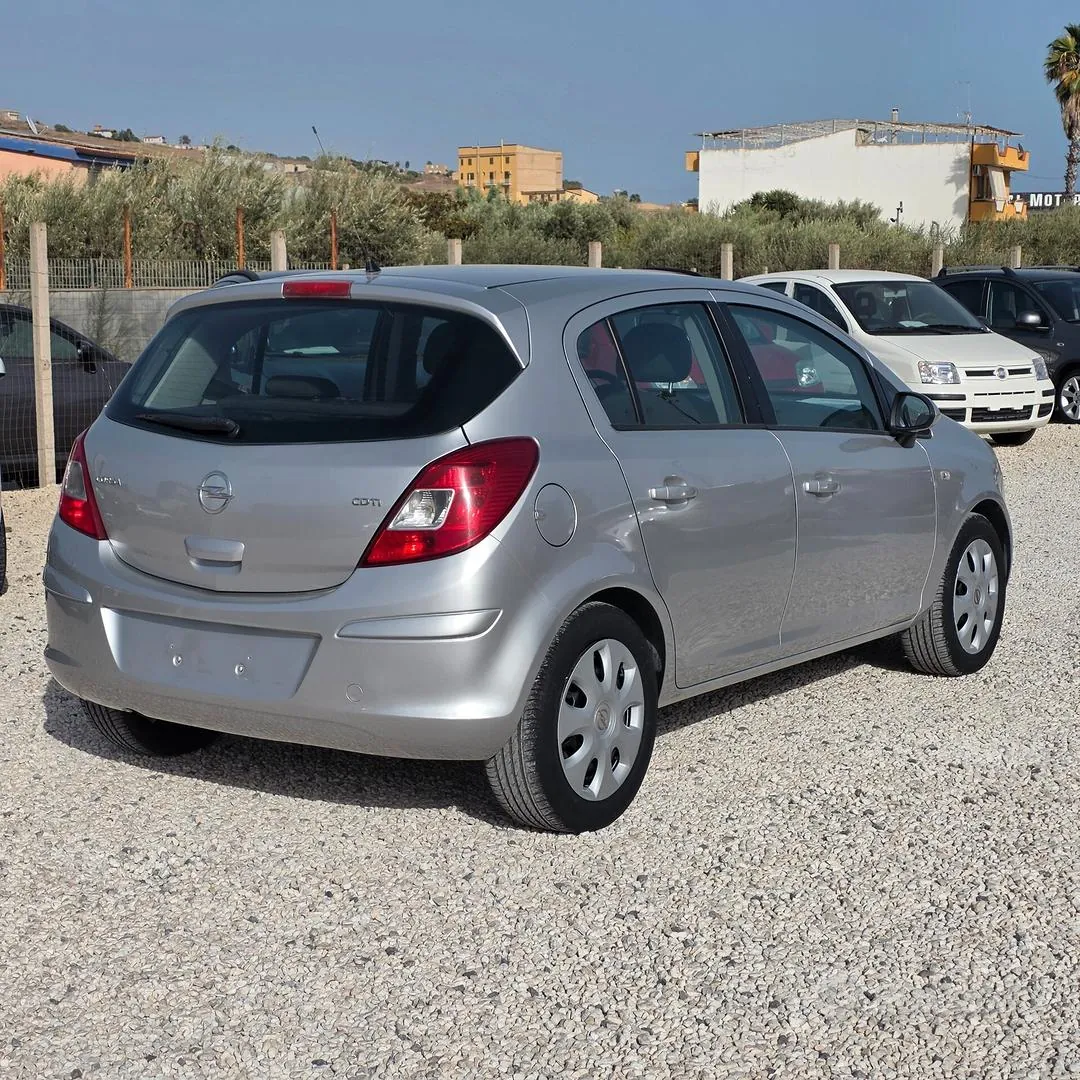 Opel Corsa 2011 photo 5