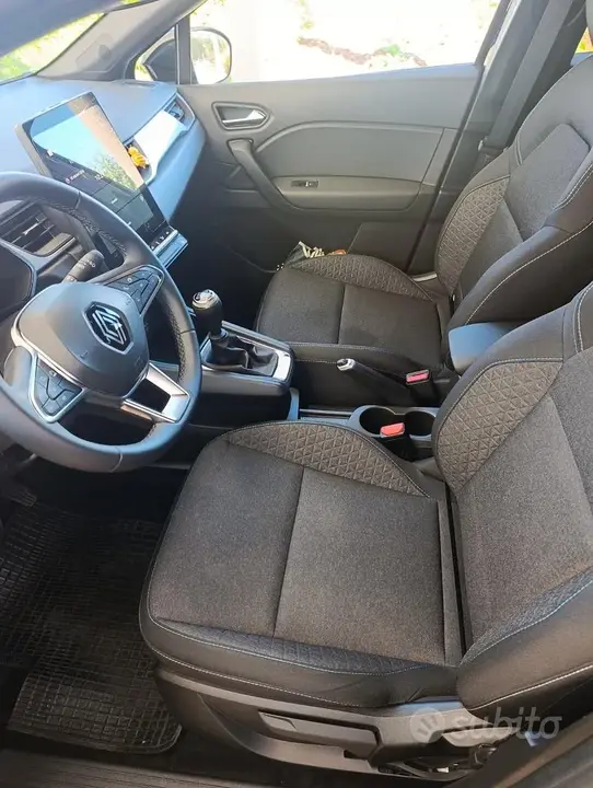 Renault Captur 2025 photo 5
