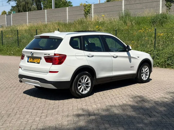 BMW X3 2015 photo 2