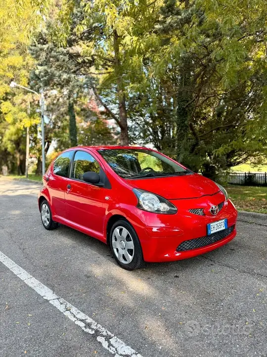 Toyota Aygo 2011 photo 3