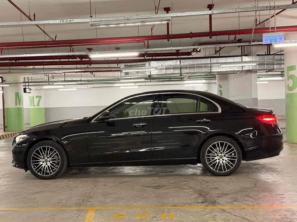 Mercedes-Benz C-Class 2022 photo 2
