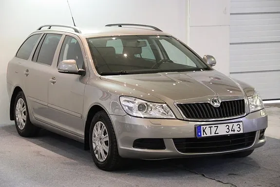 Skoda Octavia 2011 photo 3