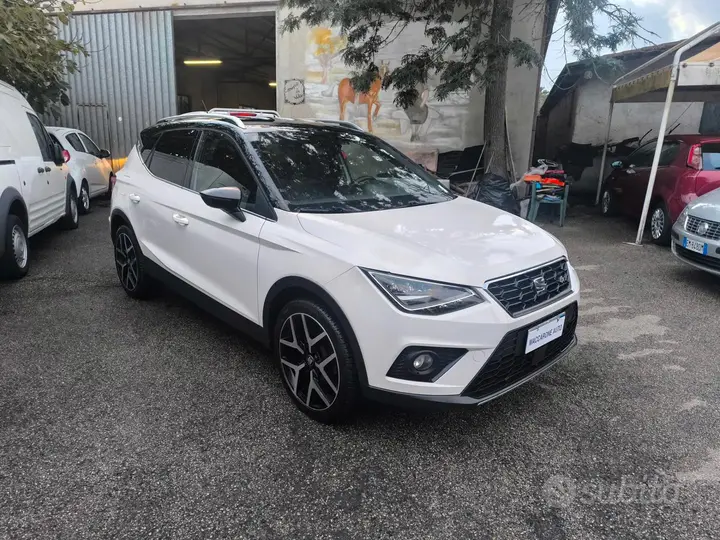 Seat Arona 2019 photo 2