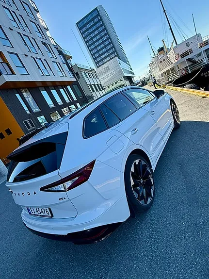 Skoda Enyaq 2025 photo 5