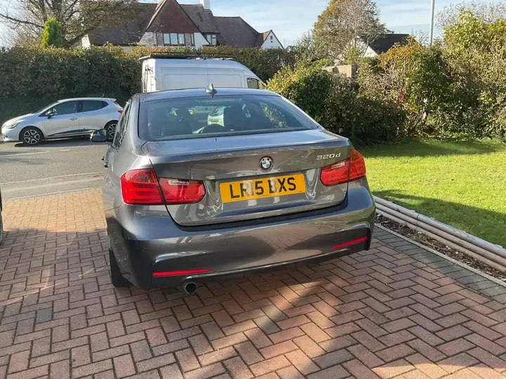 BMW 3 Series 2015 photo 5
