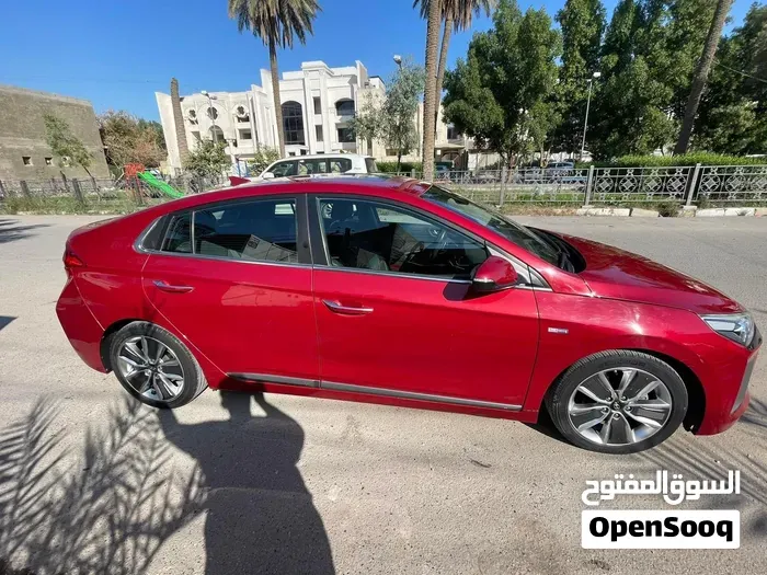 Hyundai Ioniq 2019 photo 2