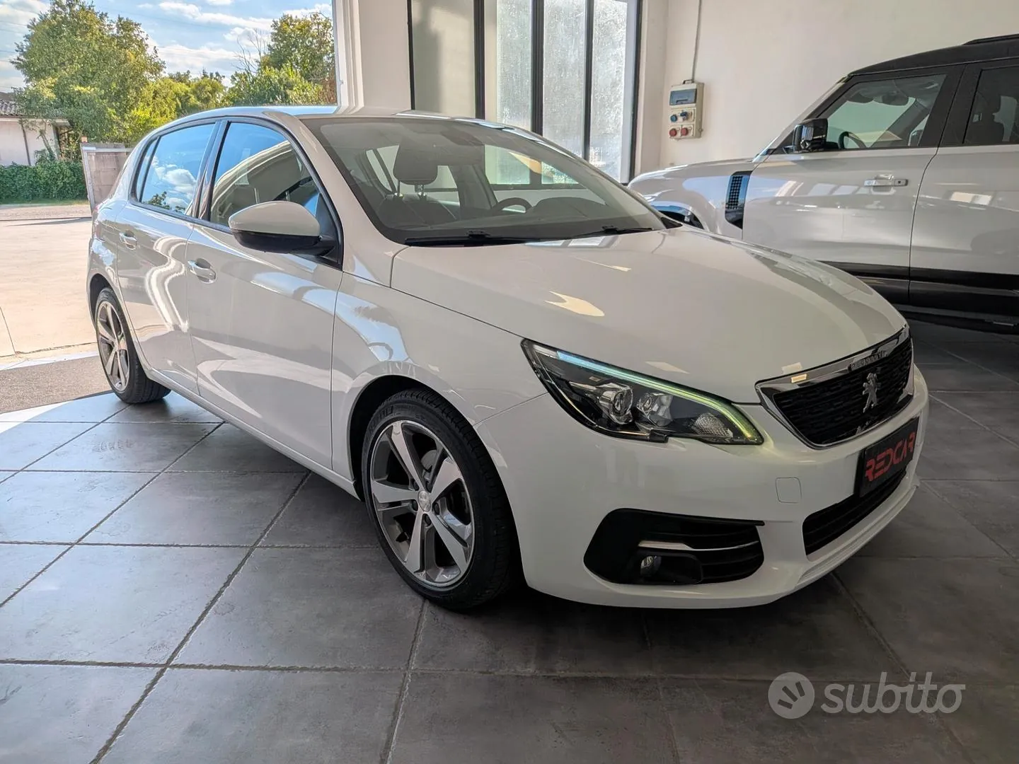 Peugeot 308 2019 photo 2
