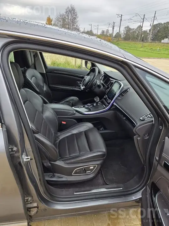 Renault Espace 2017 photo 3