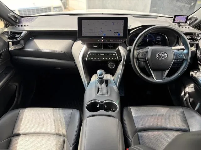 Toyota Harrier 2024 photo 3