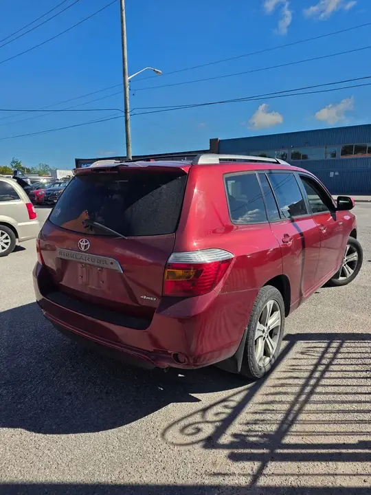 Toyota Highlander 2010 photo 4
