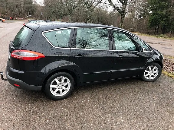 Ford S-Max 2010 photo 2