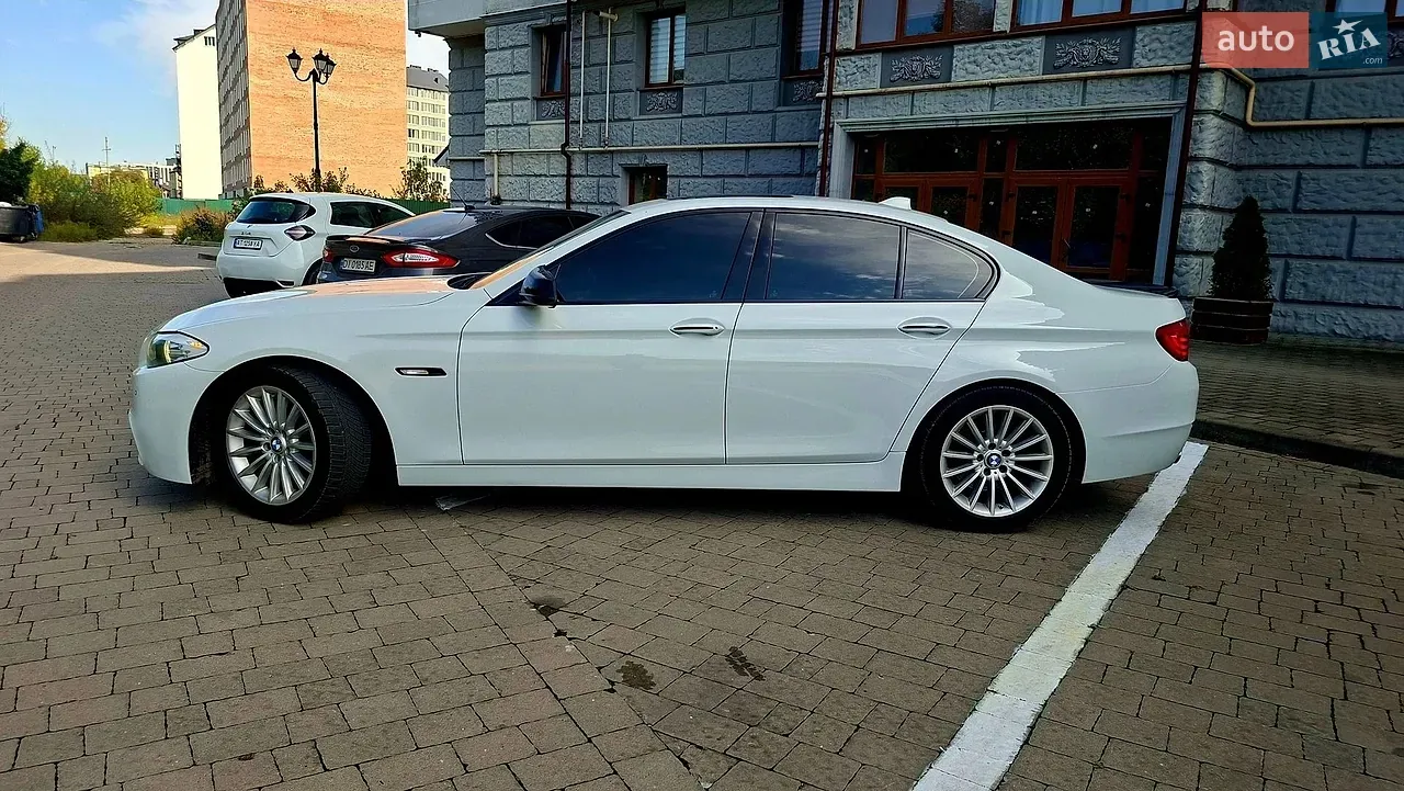 BMW 5 Series 2012 photo 4