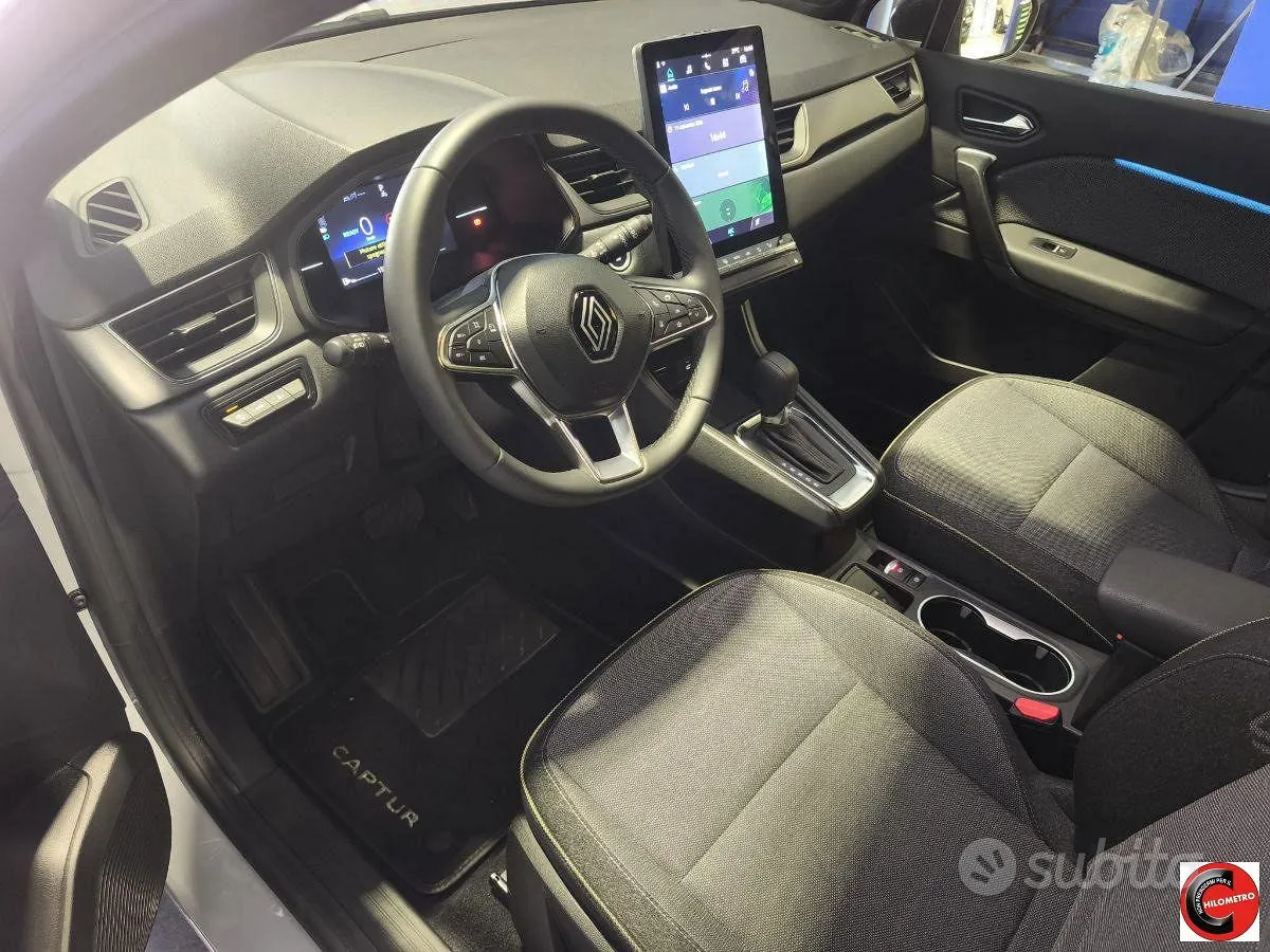 Renault Captur 2024 photo 4