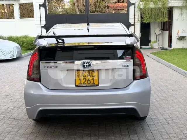 Toyota Prius 2012 photo 5