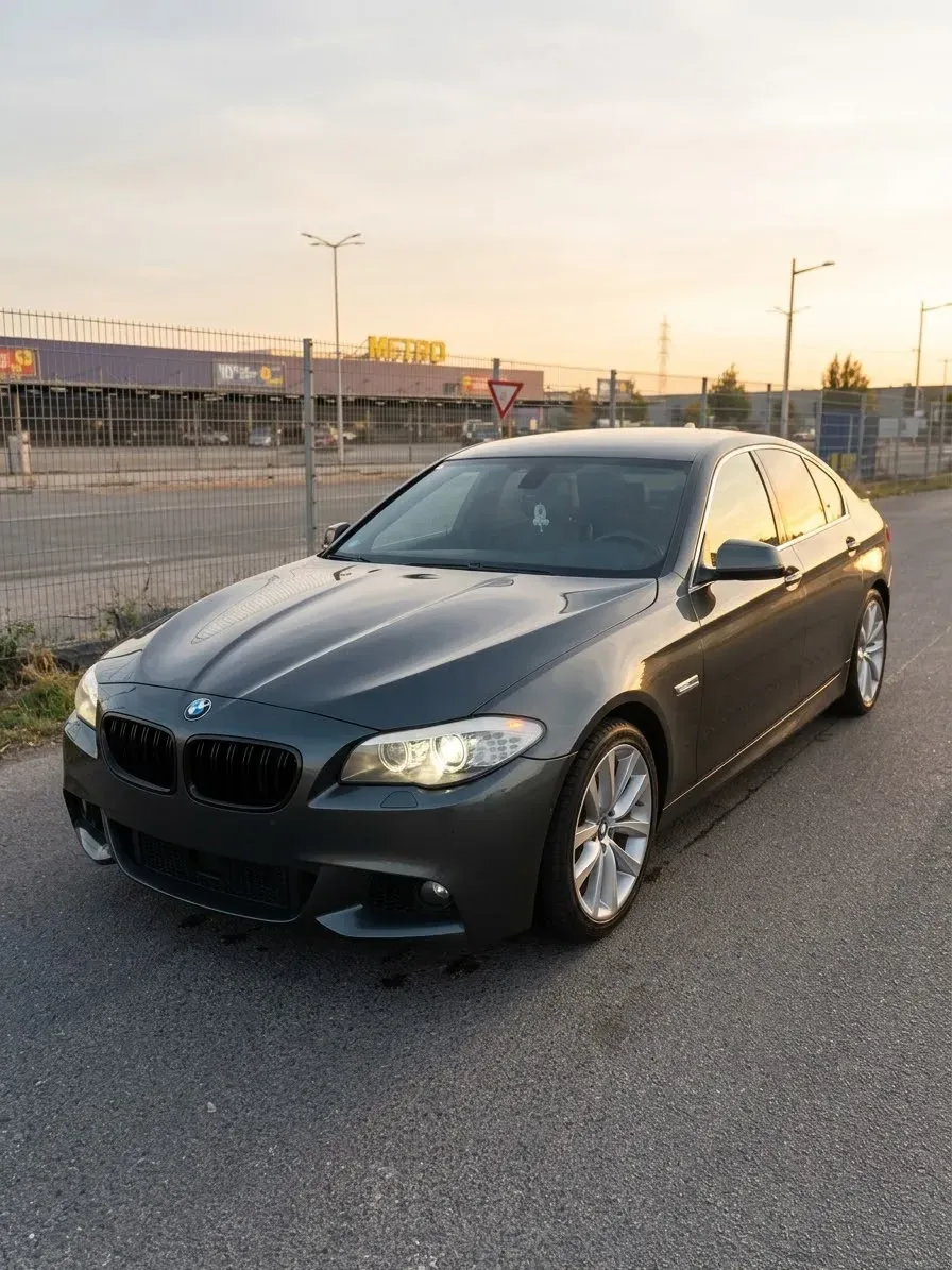 BMW 5 Series 2012 photo 2