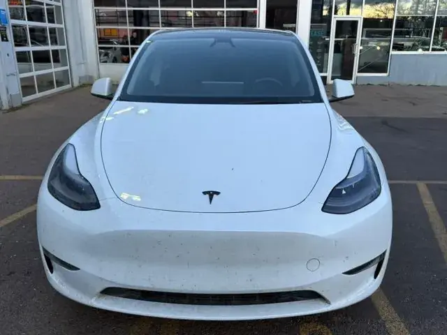 Tesla Model Y 2024 photo 3