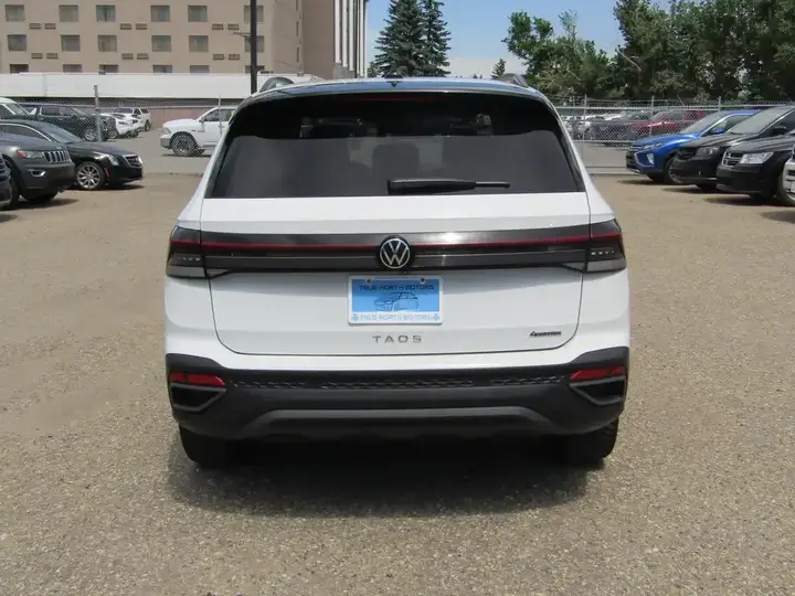 Volkswagen Taos 2025 photo 4