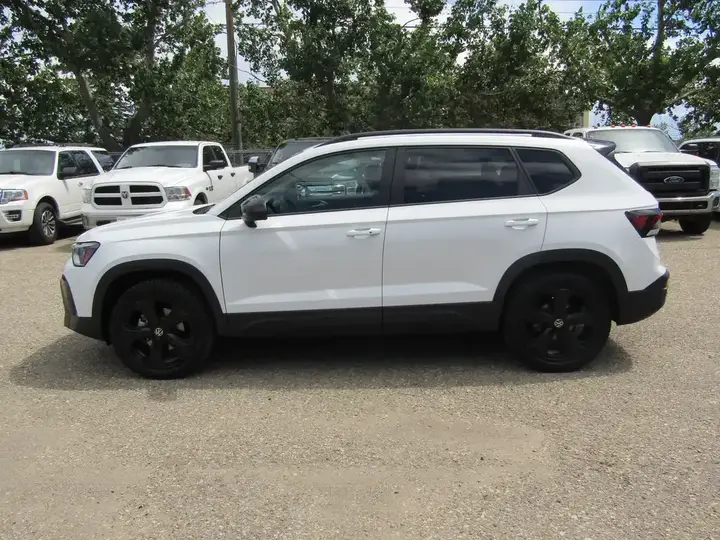 Volkswagen Taos 2025 photo 2