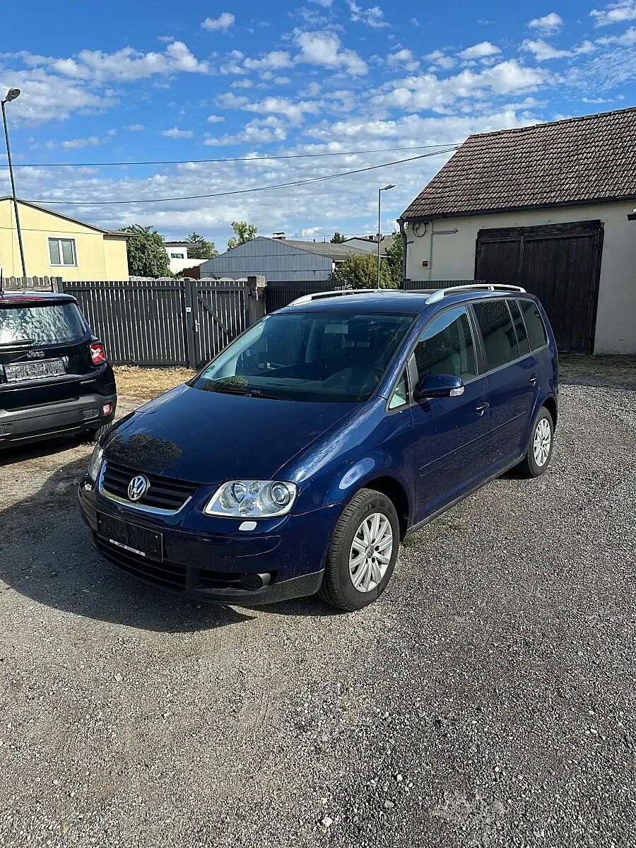 Volkswagen Touran 2005 photo 2