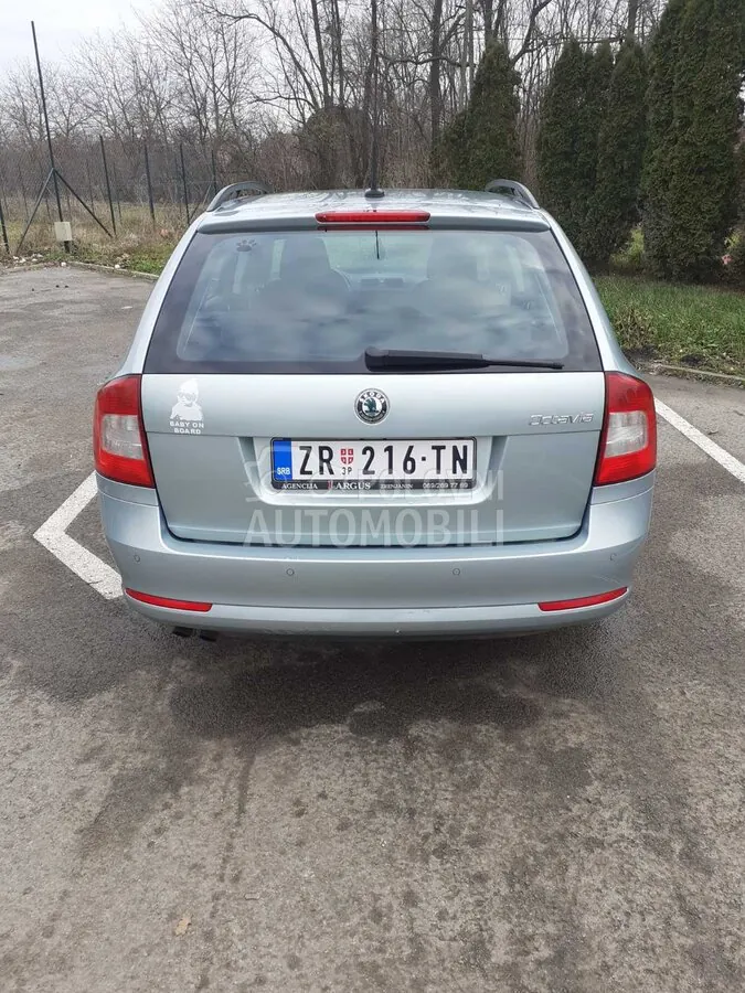 Skoda Octavia 2009 photo 3