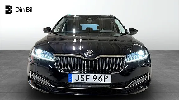 Skoda Superb 2023 photo 4