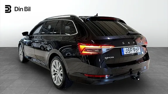 Skoda Superb 2023 photo 3