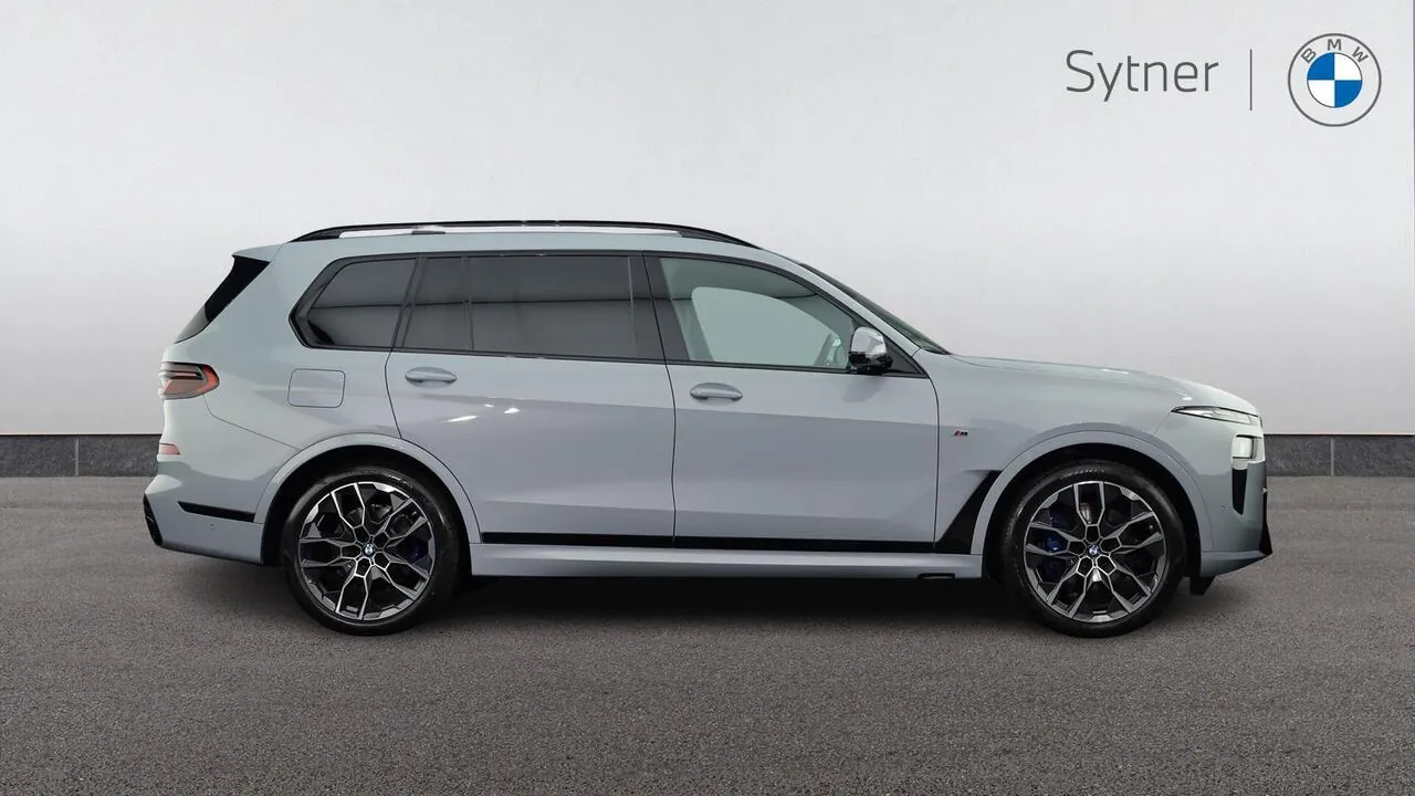 BMW X7 2026 photo 3