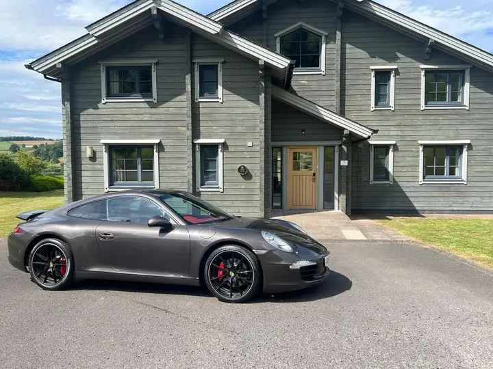 Porsche 911 2012 photo 2