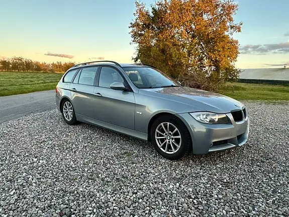 BMW 320I 2006 photo 2