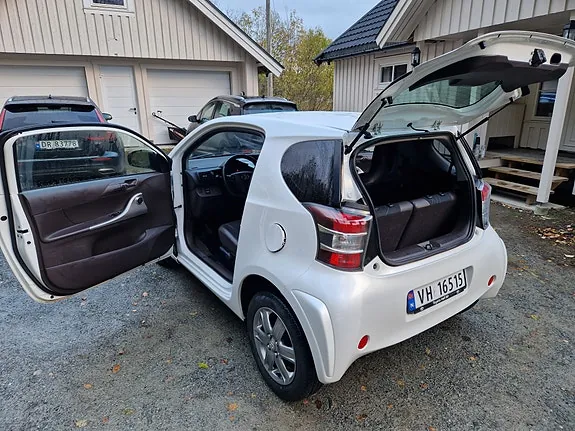 Toyota Iq 2009 photo 5