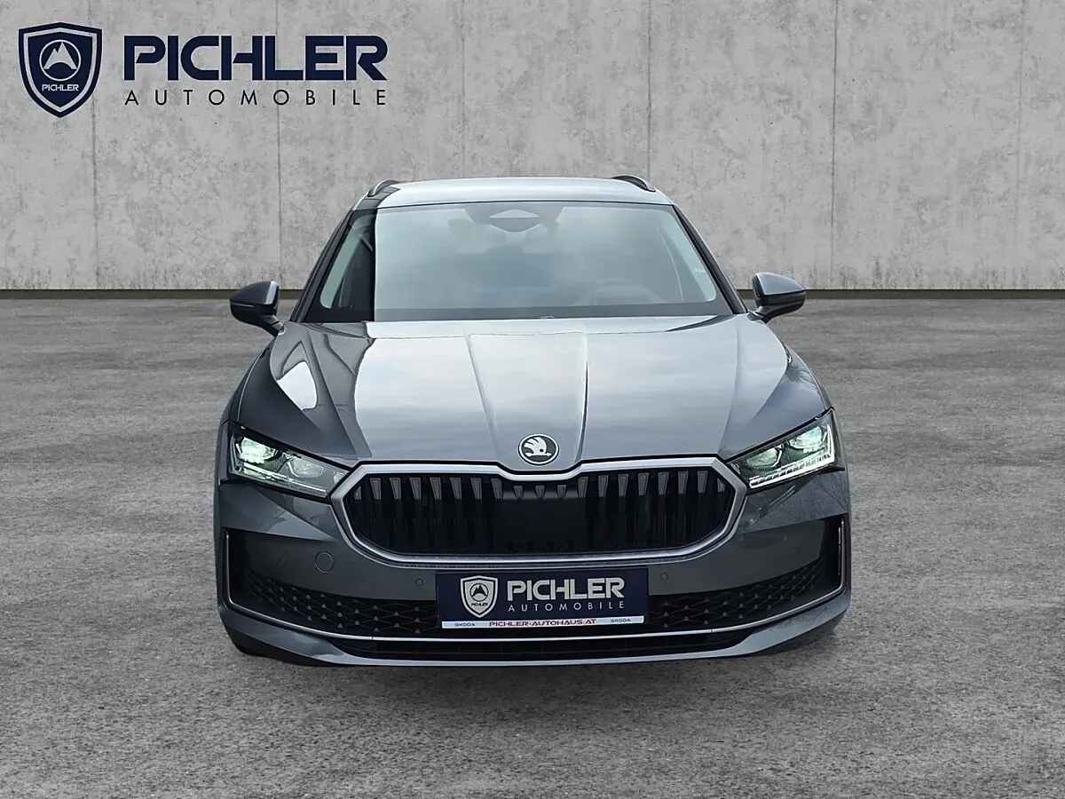 Skoda Superb 2025 photo 3
