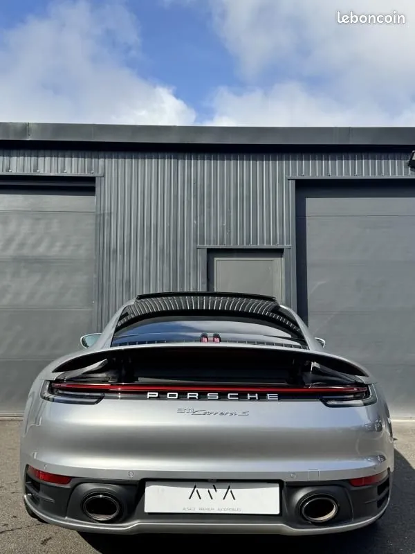 Porsche 911 2020 photo 4