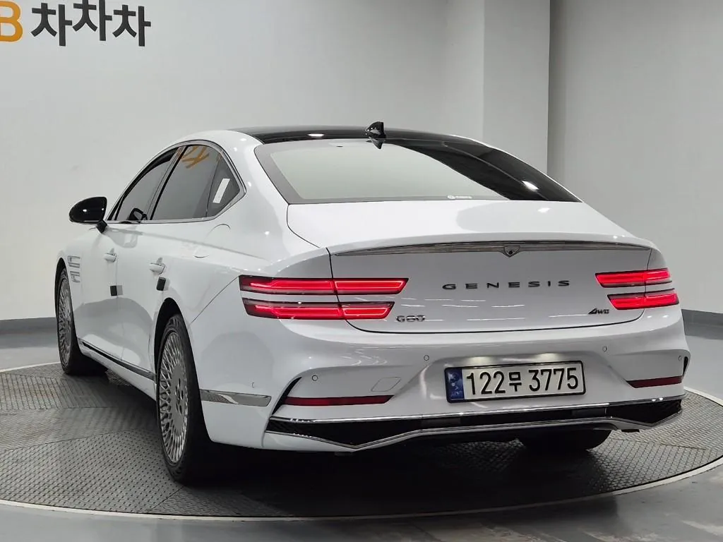 Genesis G80 2025 photo 2