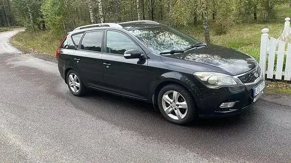 Kia Ceed 2011 photo 4