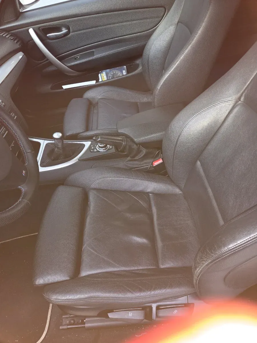 BMW 1 Series 2009 photo 2