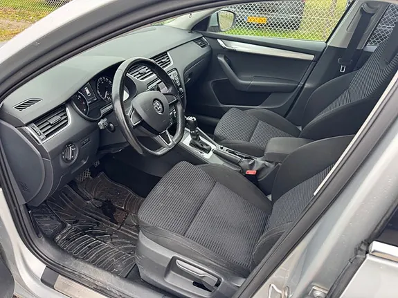 Skoda Octavia 2015 photo 5
