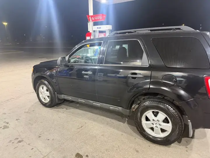 Ford Escape 2010 photo 5