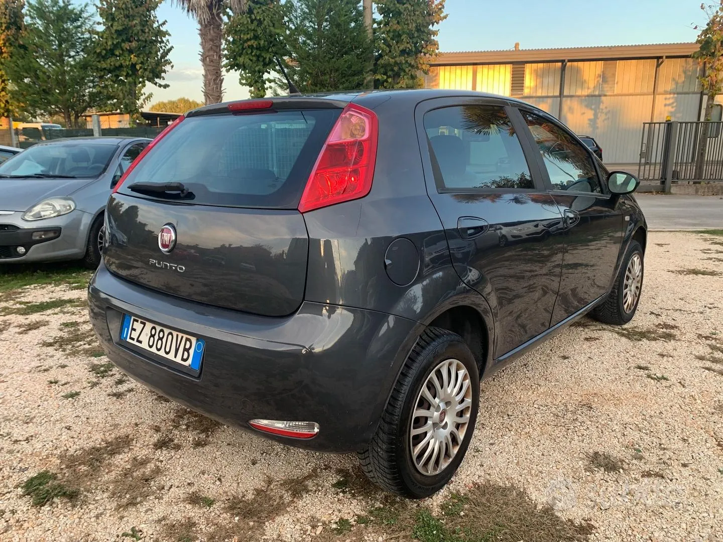 Fiat Punto 2015 photo 4