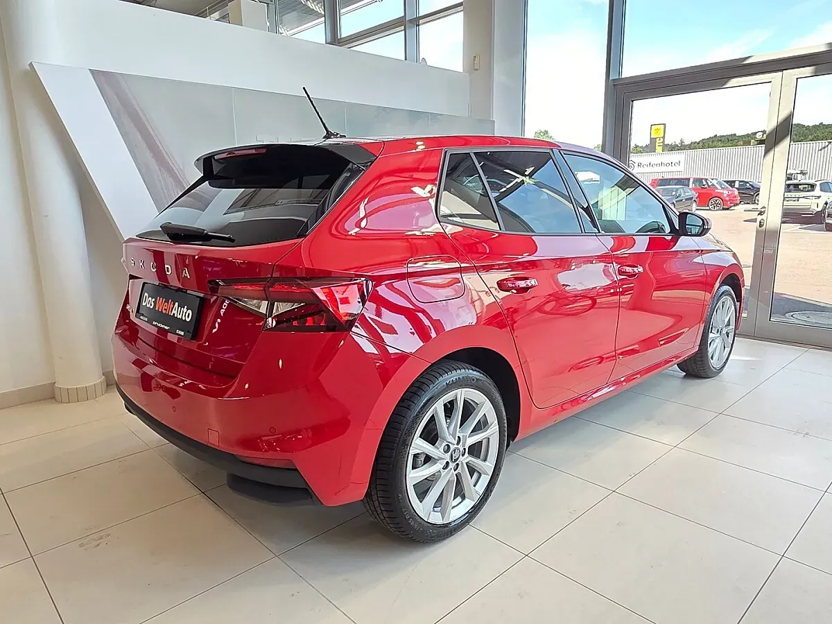 Skoda Fabia 2025 photo 2