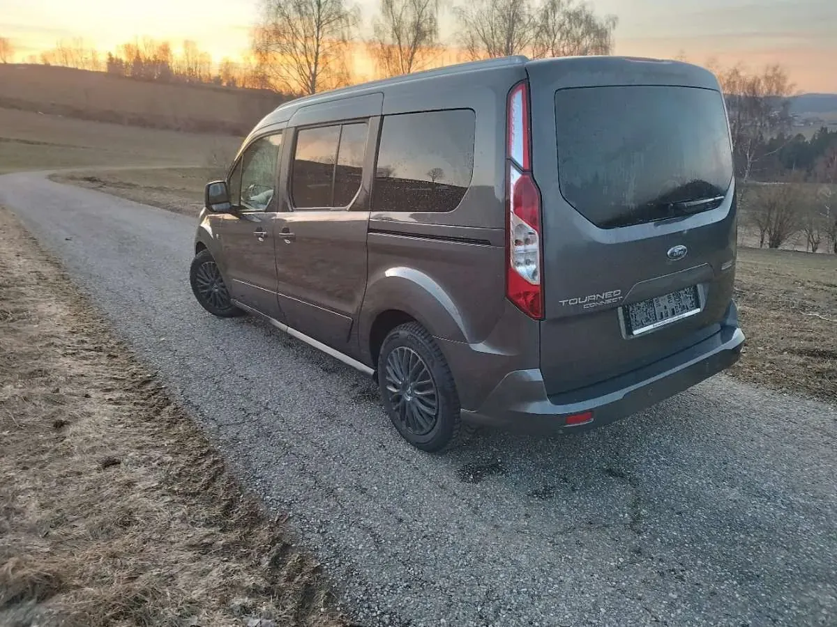 Ford Tourneo 2017 photo 2