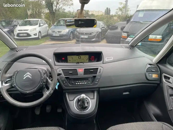 Citroen C4 Picasso 2011 photo 5
