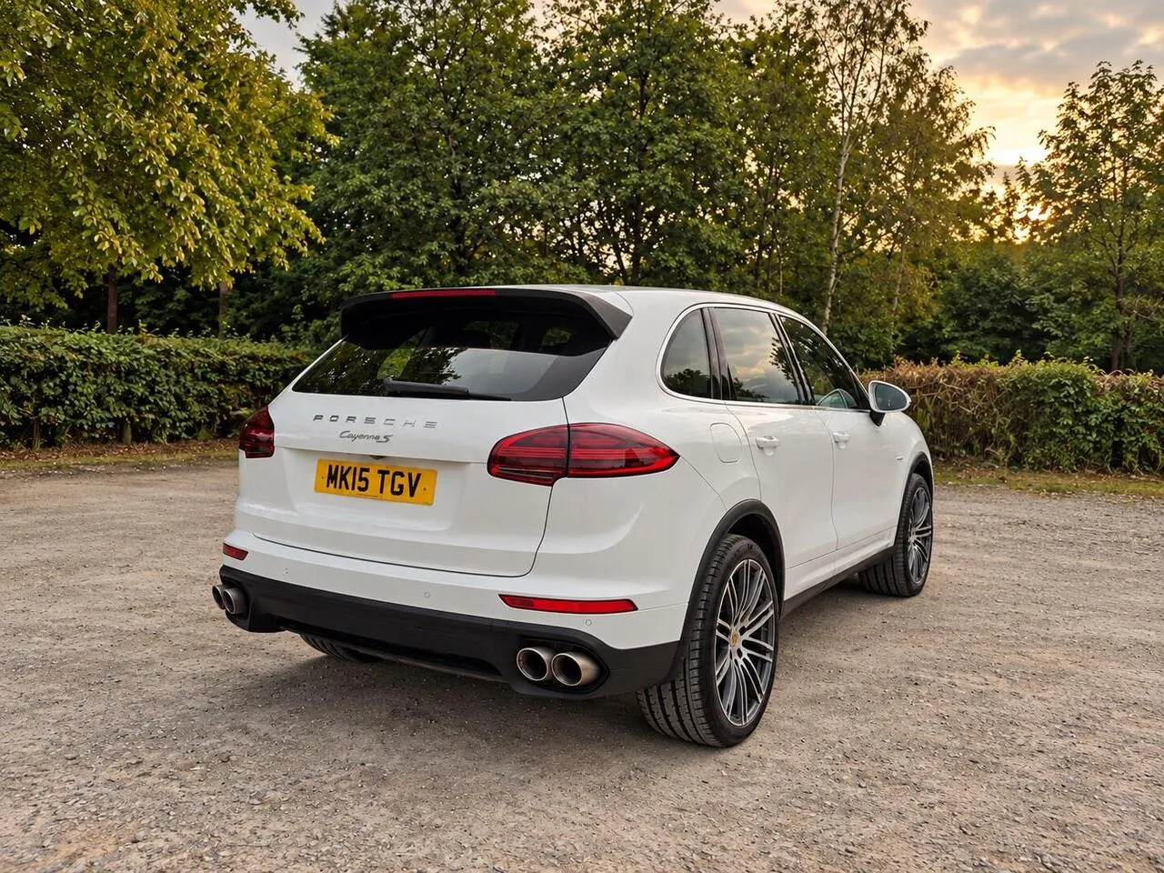 Porsche Cayenne 2015 photo 2