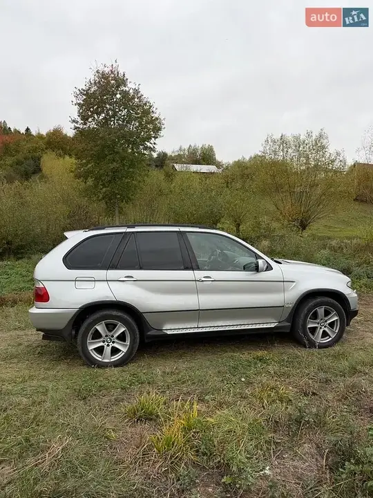 BMW X5 2004 photo 2